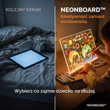 Dziecko rysuje mazakiem na tablicy LED